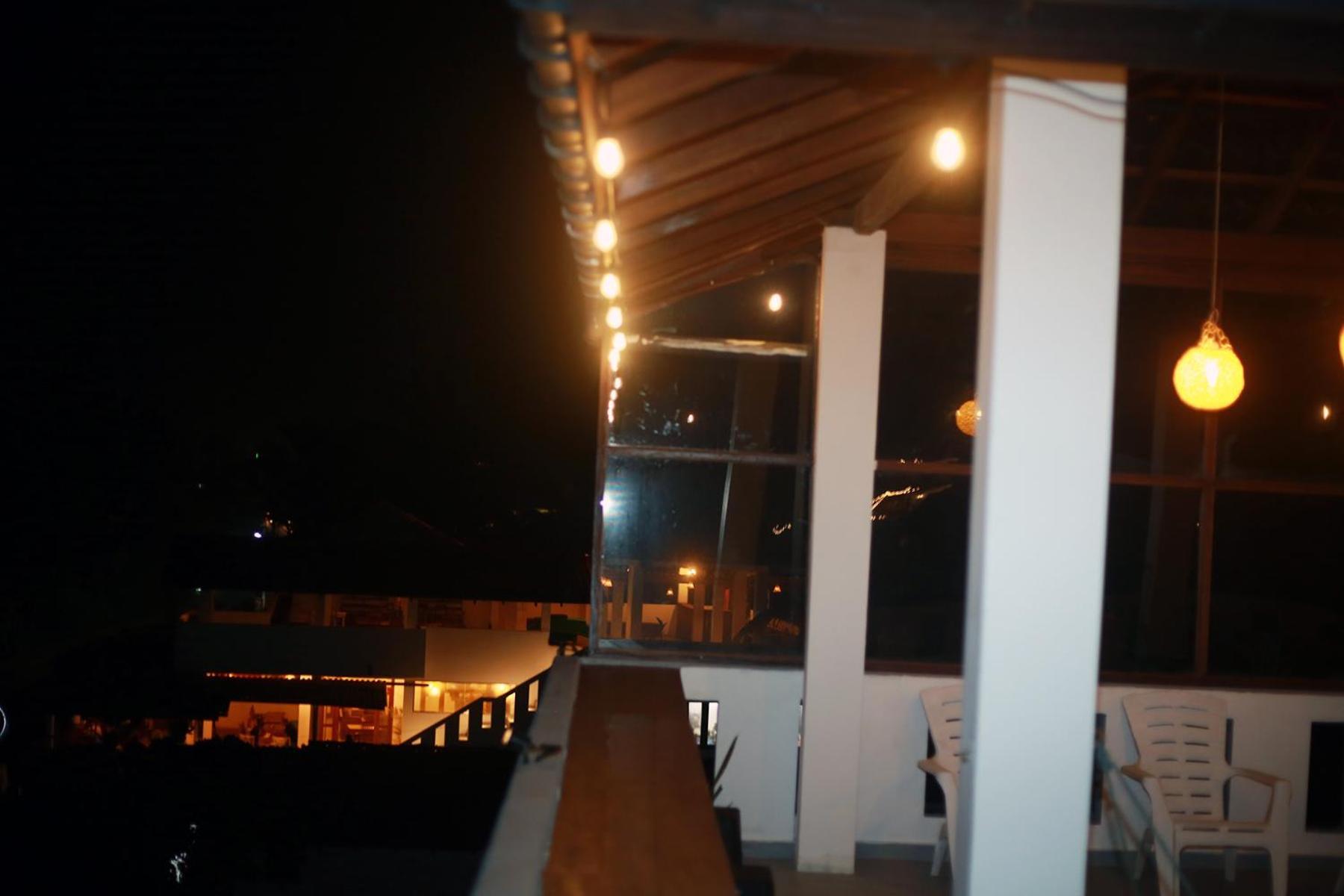 Shehara Sun Surf Lodge 미디가마 이스트 외부 사진