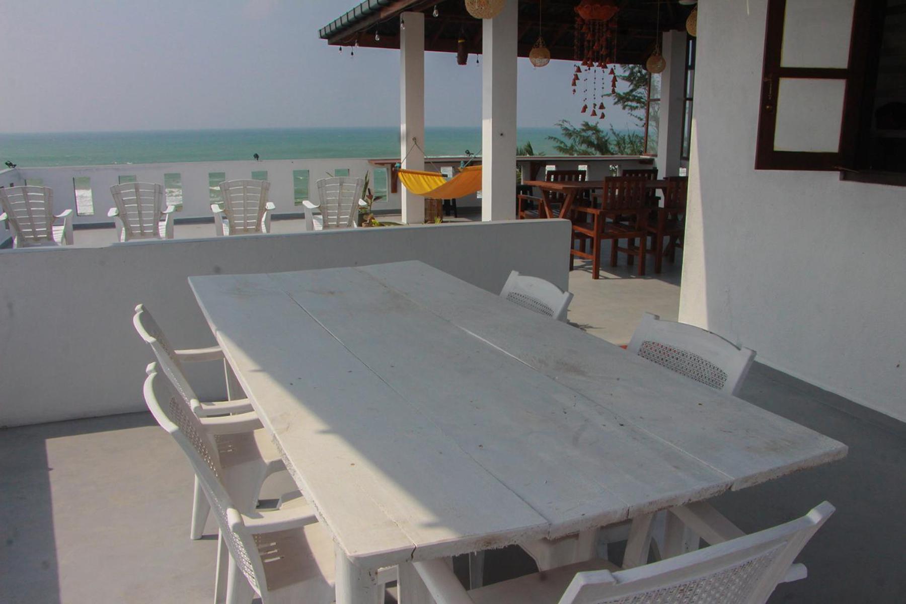 Shehara Sun Surf Lodge 미디가마 이스트 외부 사진