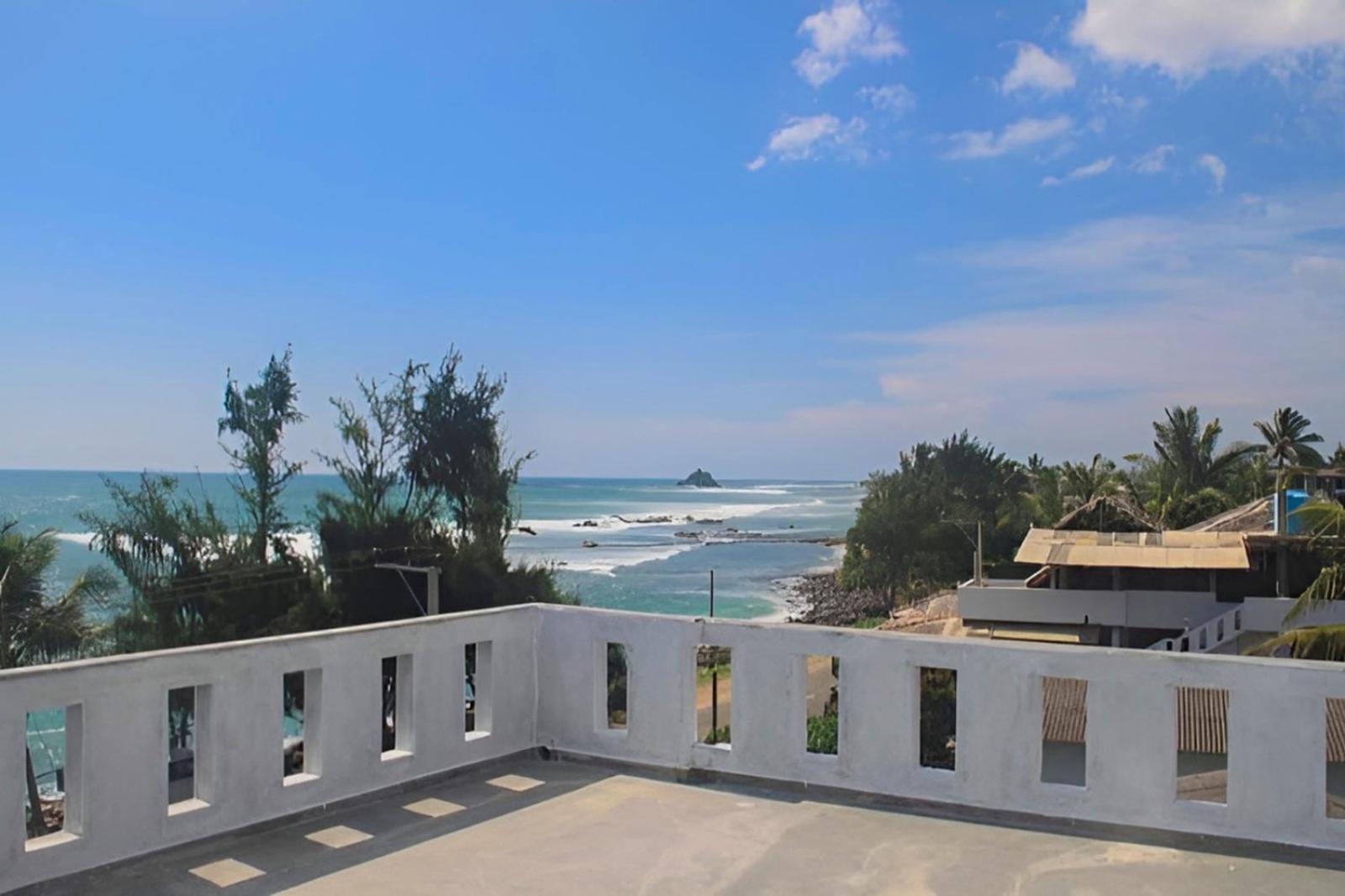 Shehara Sun Surf Lodge 미디가마 이스트 외부 사진